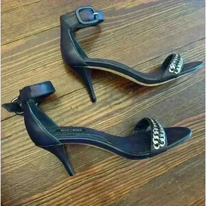 White House Black Market Navy Strappy Heels With Chain Accent Sz 7.5